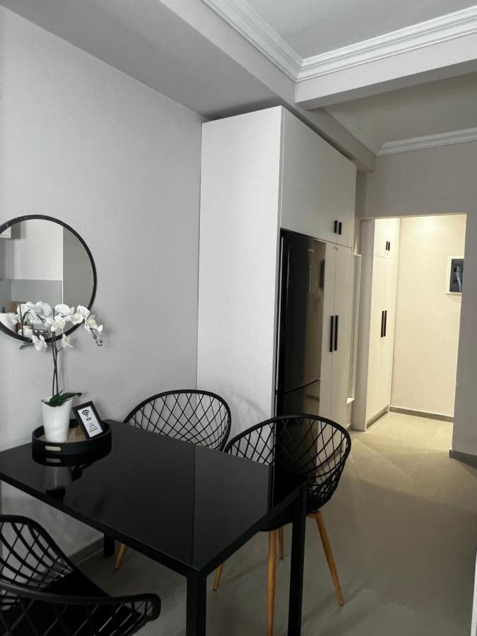 Agia Sofia Noir Apartment Thessaloníki Exteriör bild